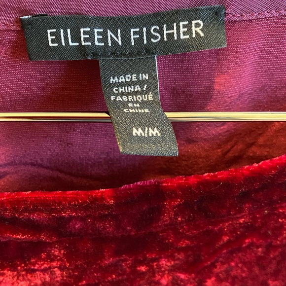 Eileen Fisher Crushed Maroon Velvet Round Neck Boxed Top Women’s Medium - Picture 2 of 5